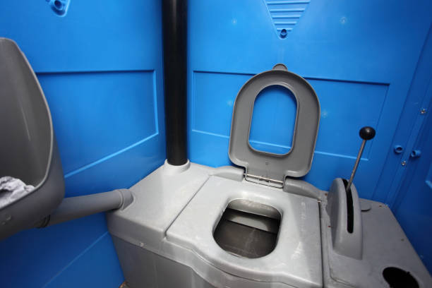 Types of Portable Toilets We Offer in Loxahatchee Groves, FL